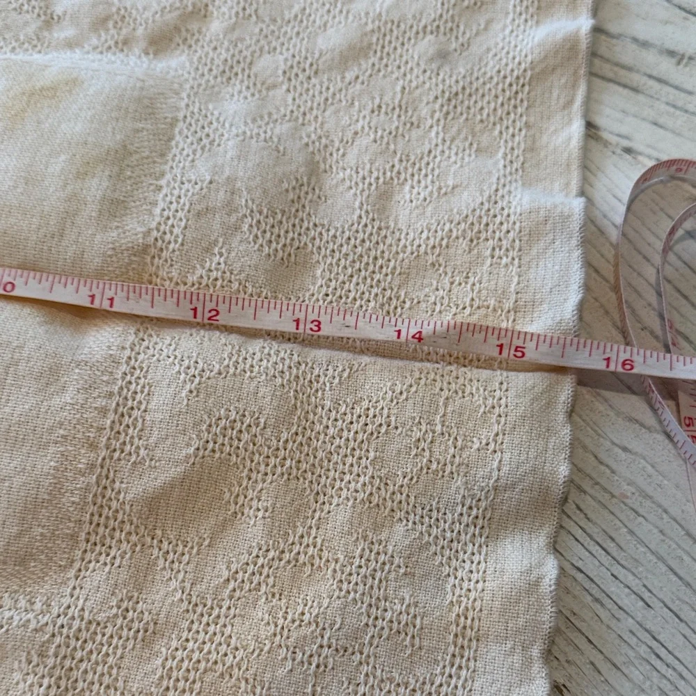 VINTAGE Elegant Cream Napkins set of 5